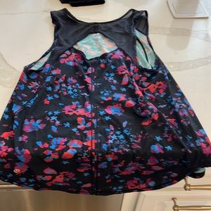Lululemon muscle tank